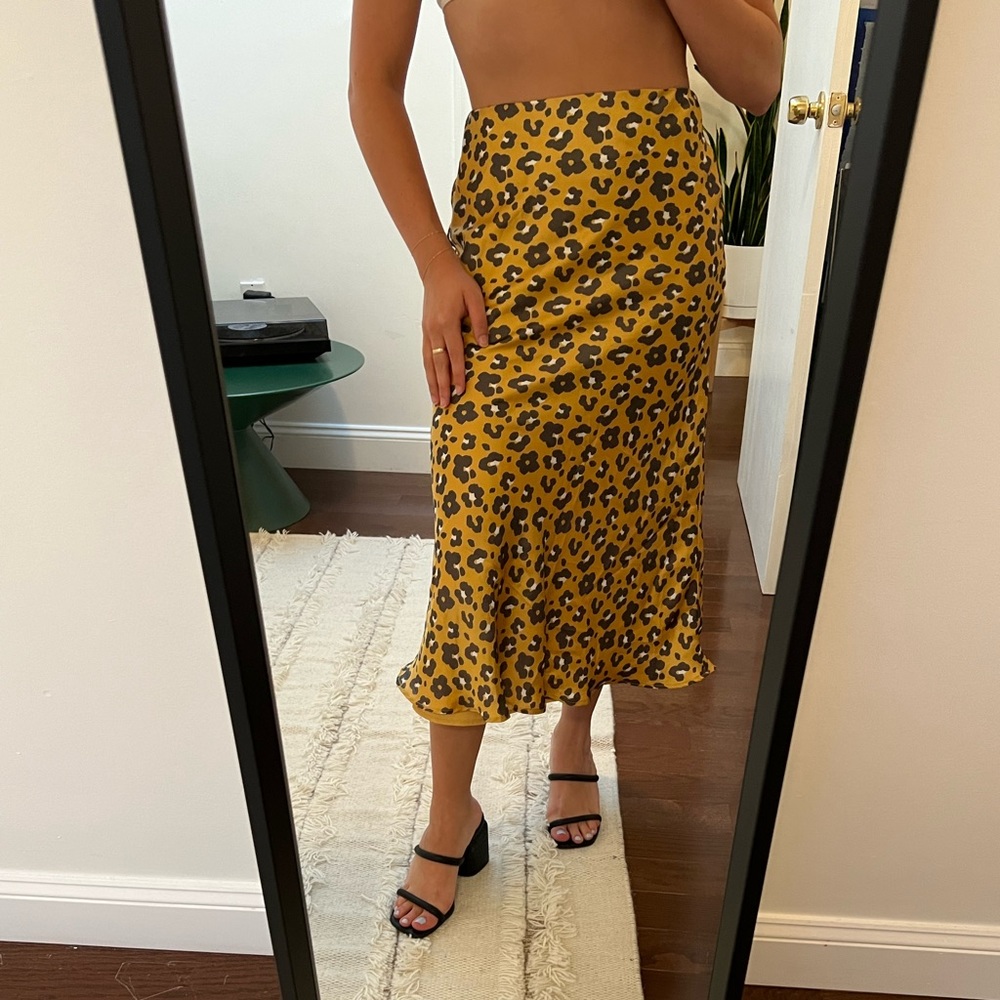Perfect Midi Skirt